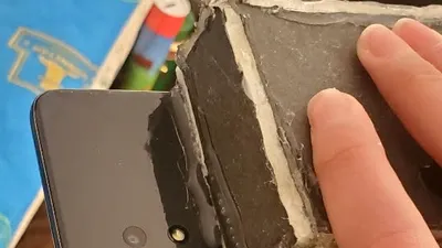 Cum arată un telefon Samsung cu baterie de 30.000 mAh 